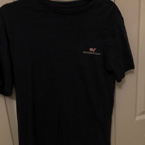 navy vineyard vines t-shirt
